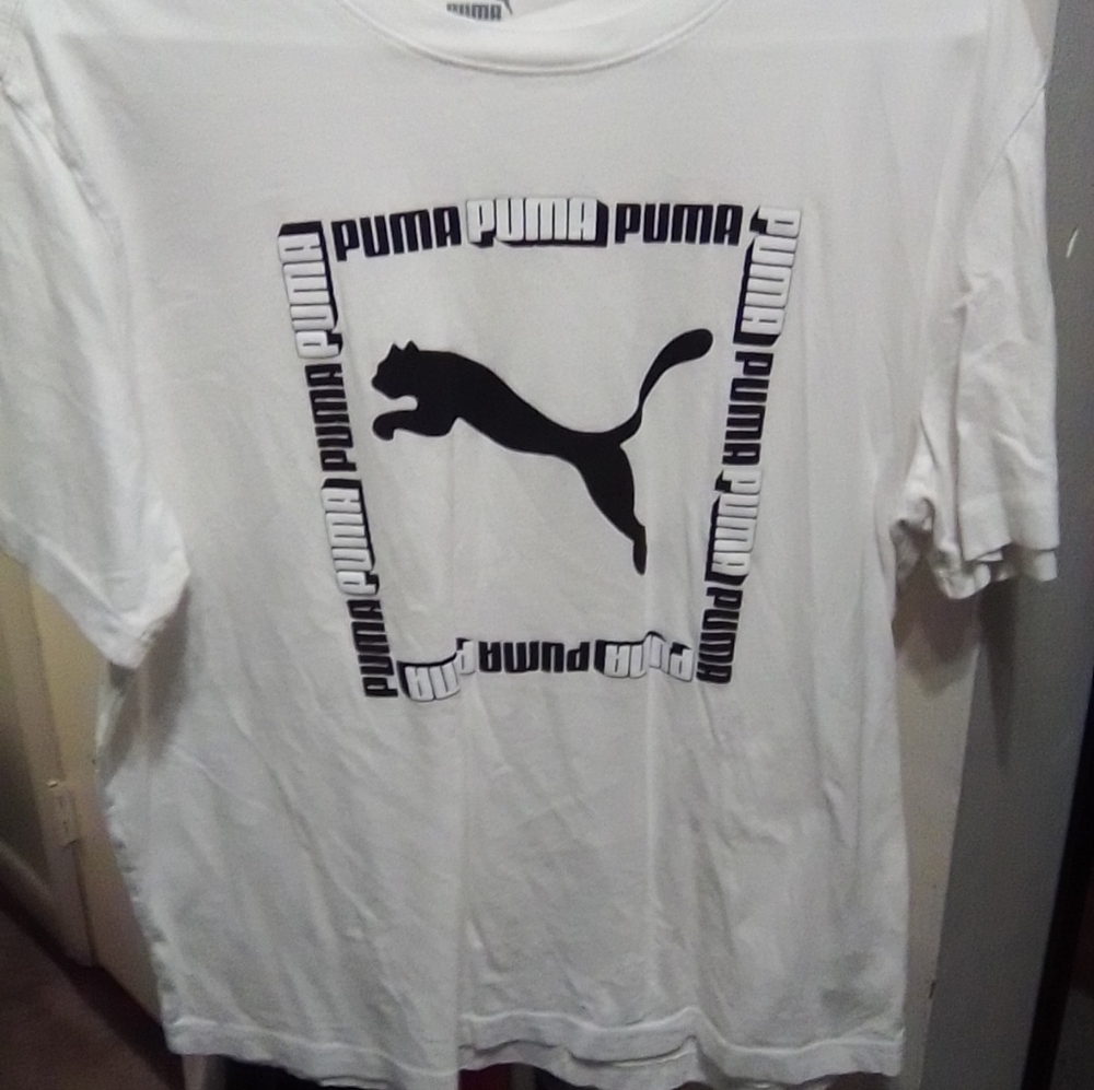 Puma tshirt - Picture 2 of 2